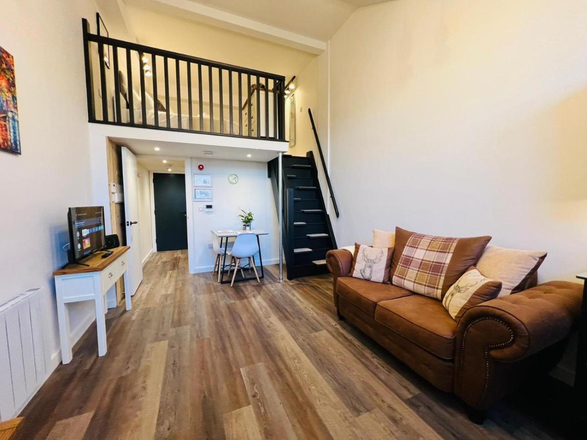 6 Sullivan House Hereford